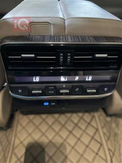 تۆیۆتا لاند کروزەر